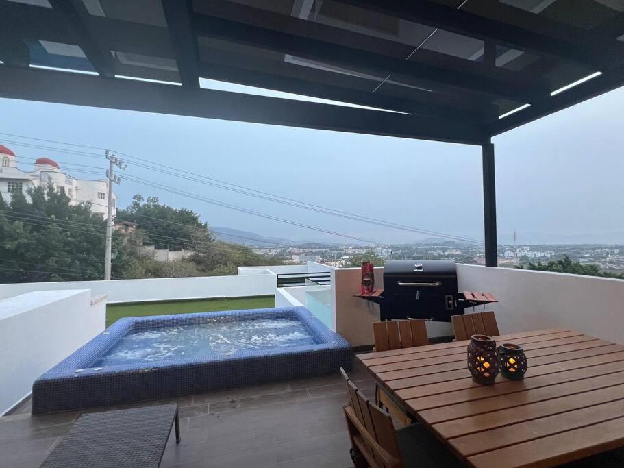 テミスコ Residencia Corinto La Cima Frac Burgos Bugambiliasヴィラ エクステリア 写真