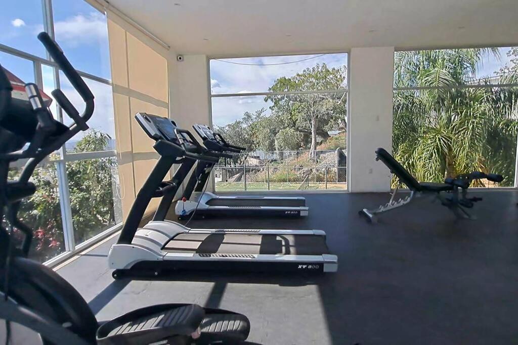 テミスコ Residencia Corinto La Cima Frac Burgos Bugambiliasヴィラ エクステリア 写真
